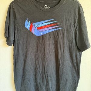 Men’s L Black Nike Athletic, Lightweight, Casual, Athleisure Graphic Tee Shirt